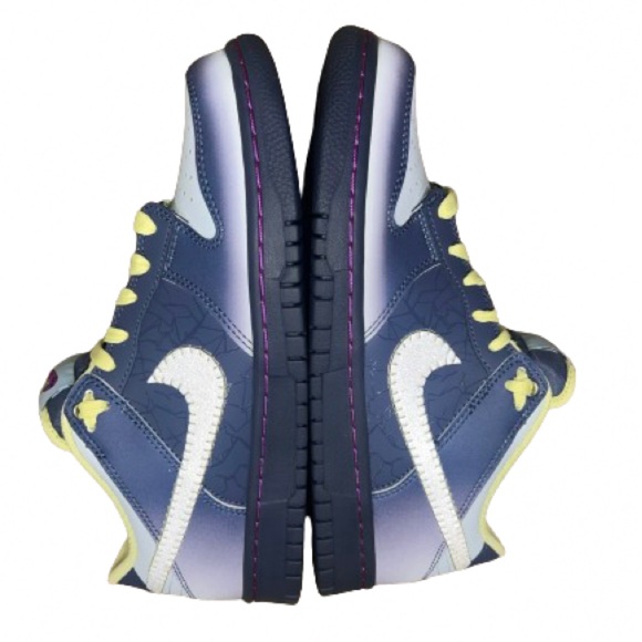 Nike- Dunk Low 'Halloween - I am Fearless!' - Picture 6 of 8